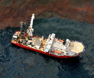 Lawmakers Seek Prayer To Stop Oil Spill